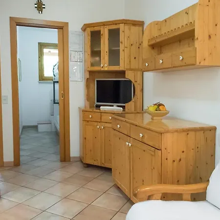 M255 - Marcelli, Trilocale Con Portico A 250mt Dal Mare Appartement
